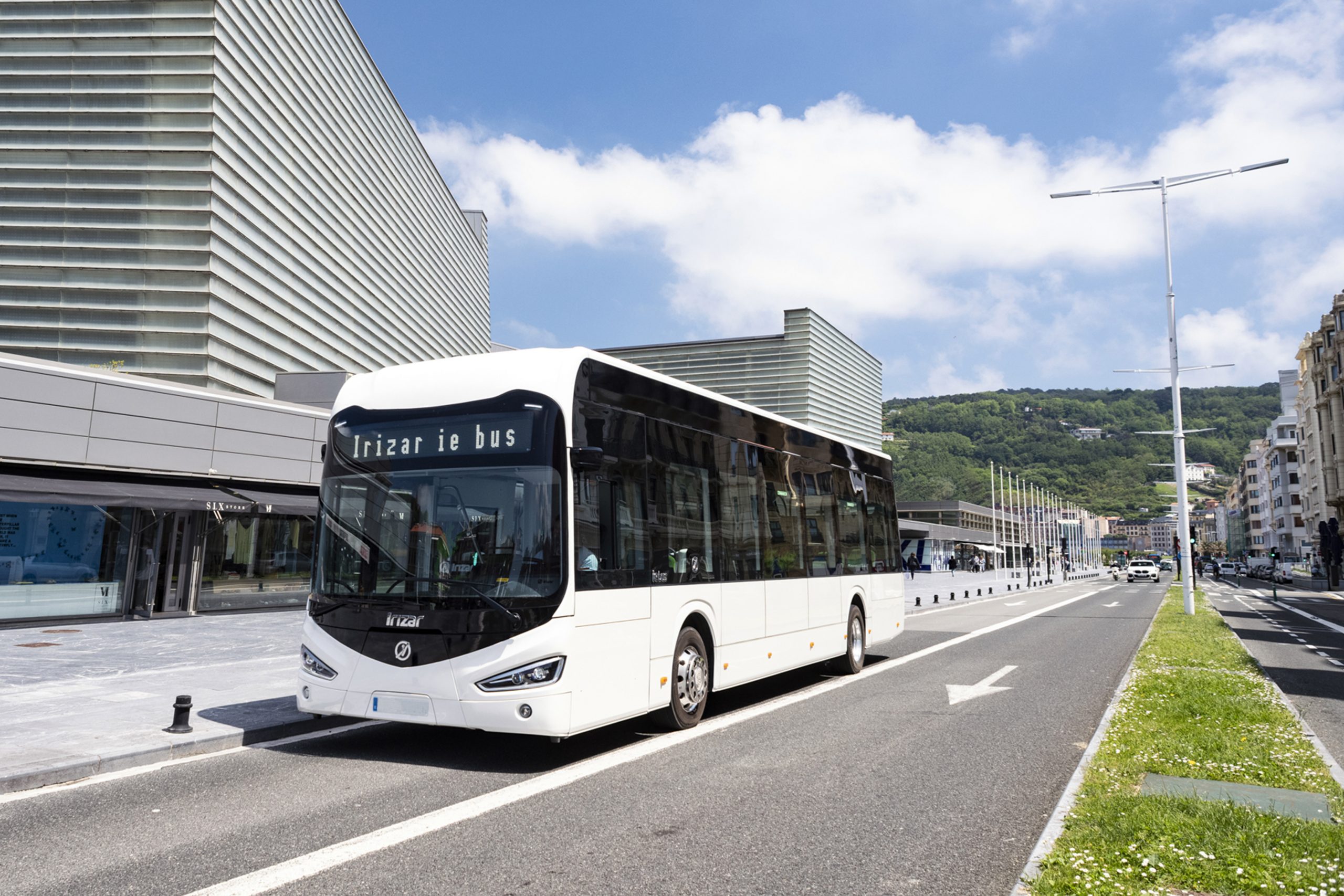 55 elektrycznych autobusów Irizar we flocie komunikacji miejskiej w Madrycie